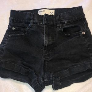 GARAGE BLACK DENIM SHORTS